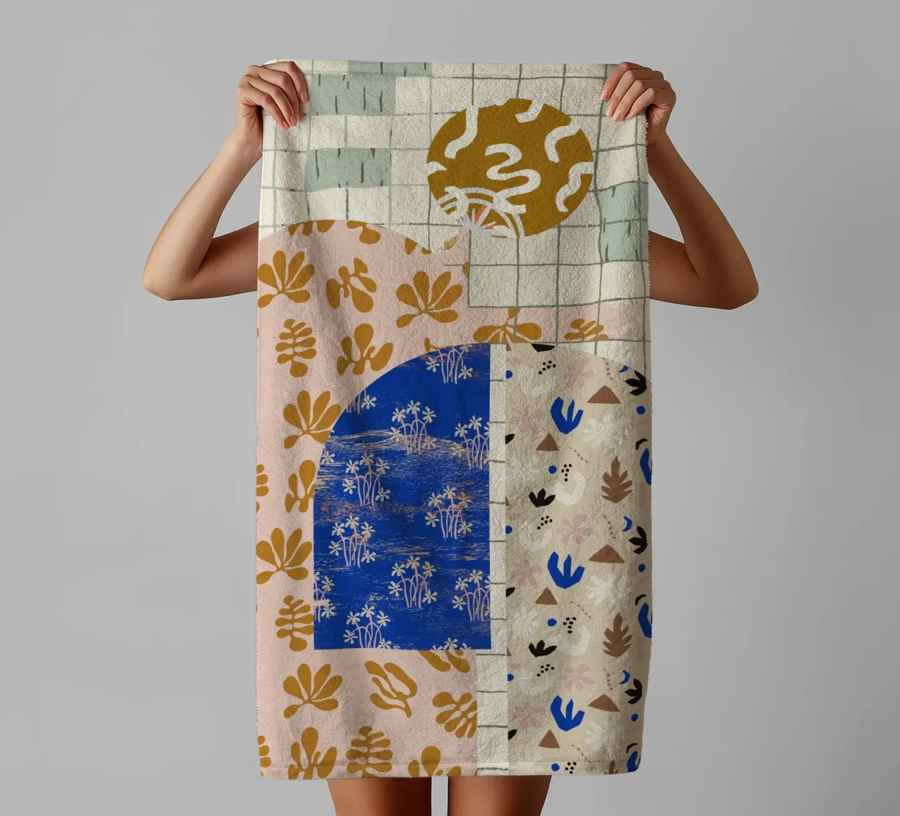 Pattern Play No 2 badhanddoek van treechild