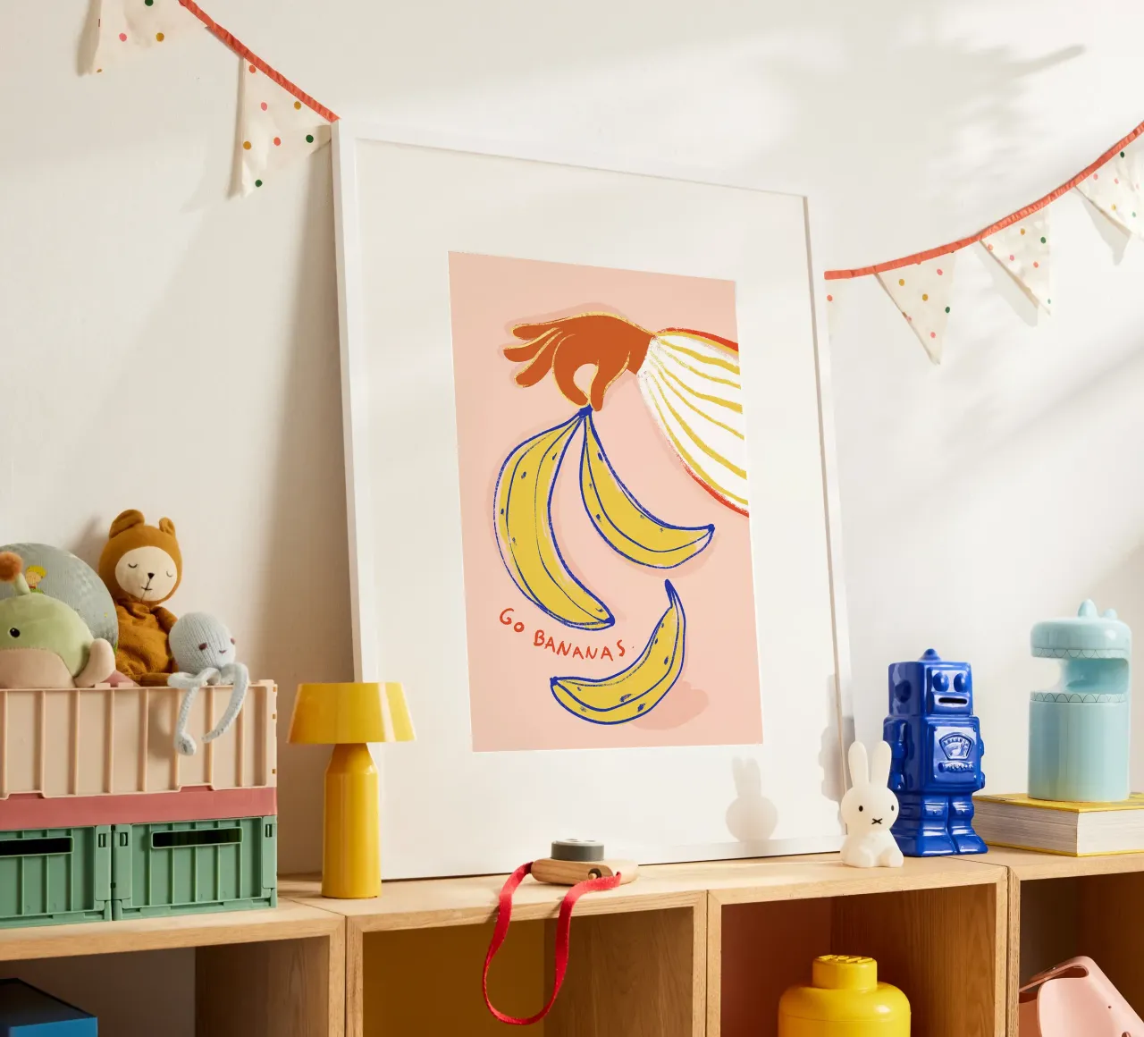 Go Bananas Poster mit Aluminium Rahmen von Attaboy Dsgn