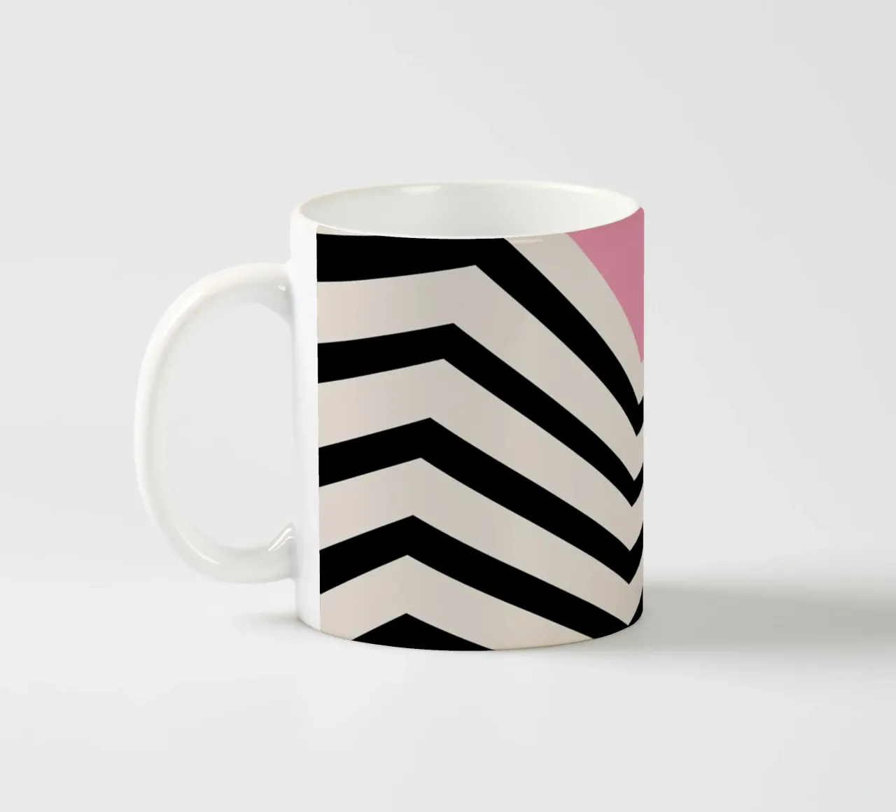 Op Art Zigzag Pink keramische mok van Studio Vibe