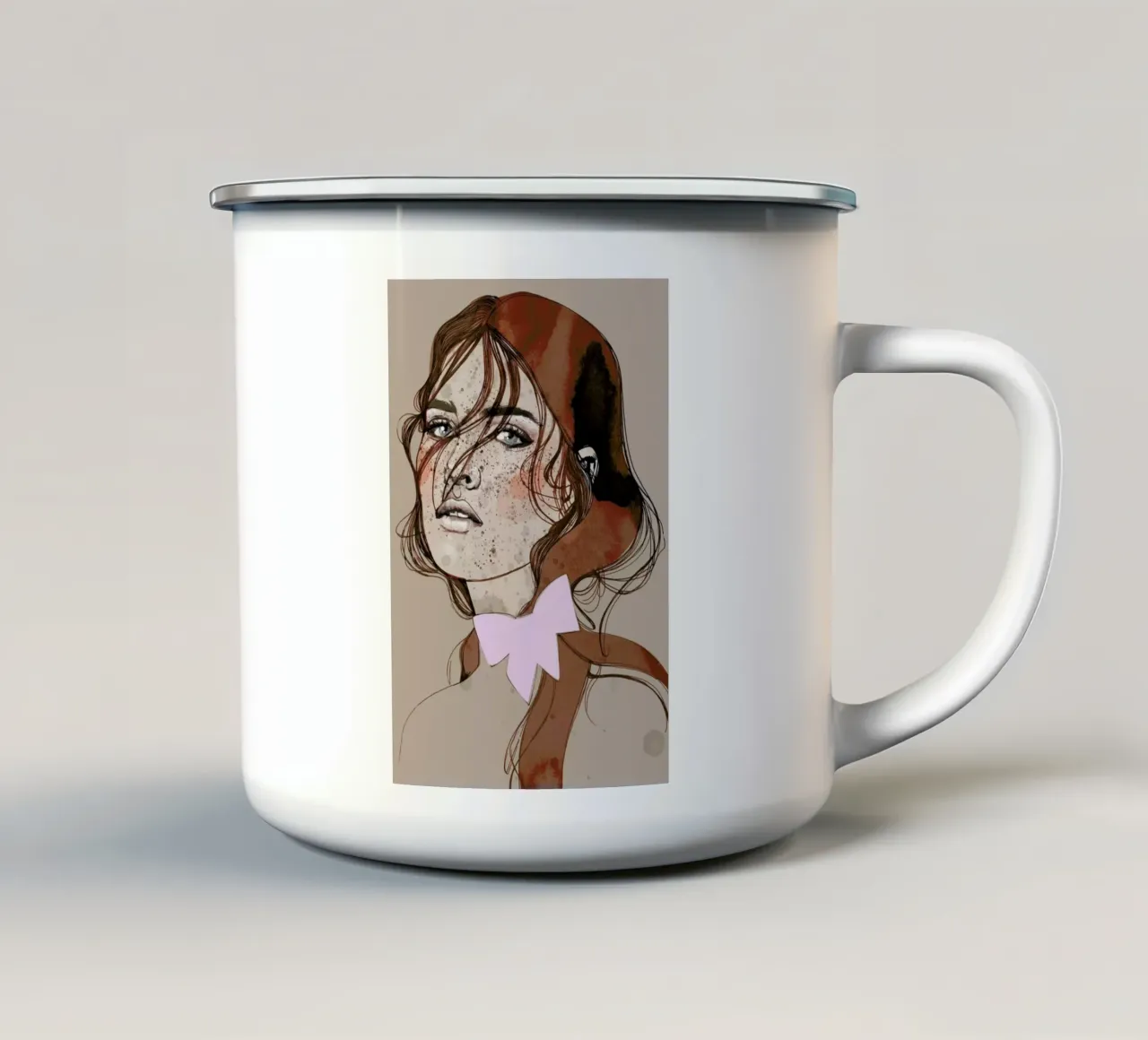 Freckles Red tazza in smalto da Agnes KR Patience