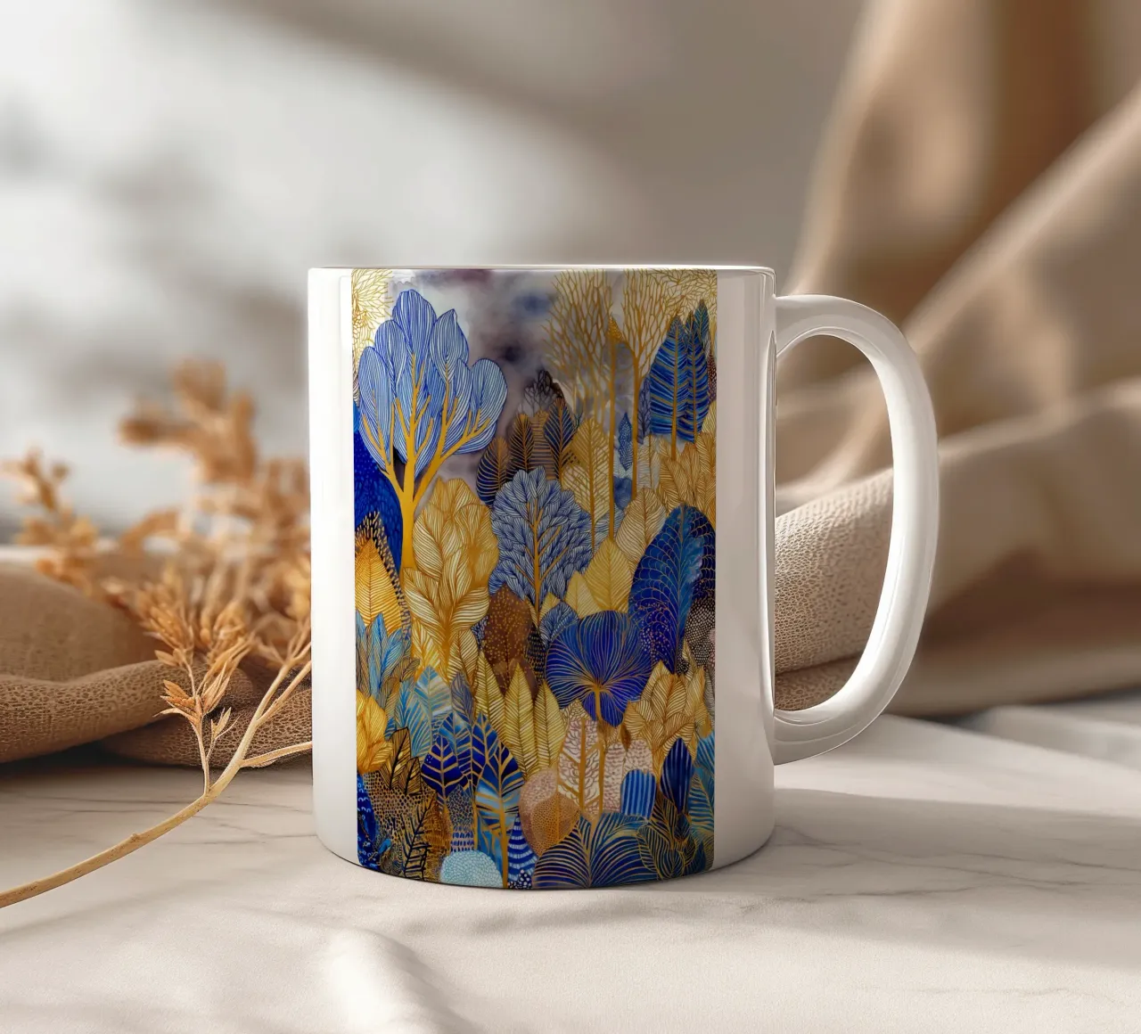 Foresta blu e oro tazza in ceramica da Justyna Jaszke JBJart
