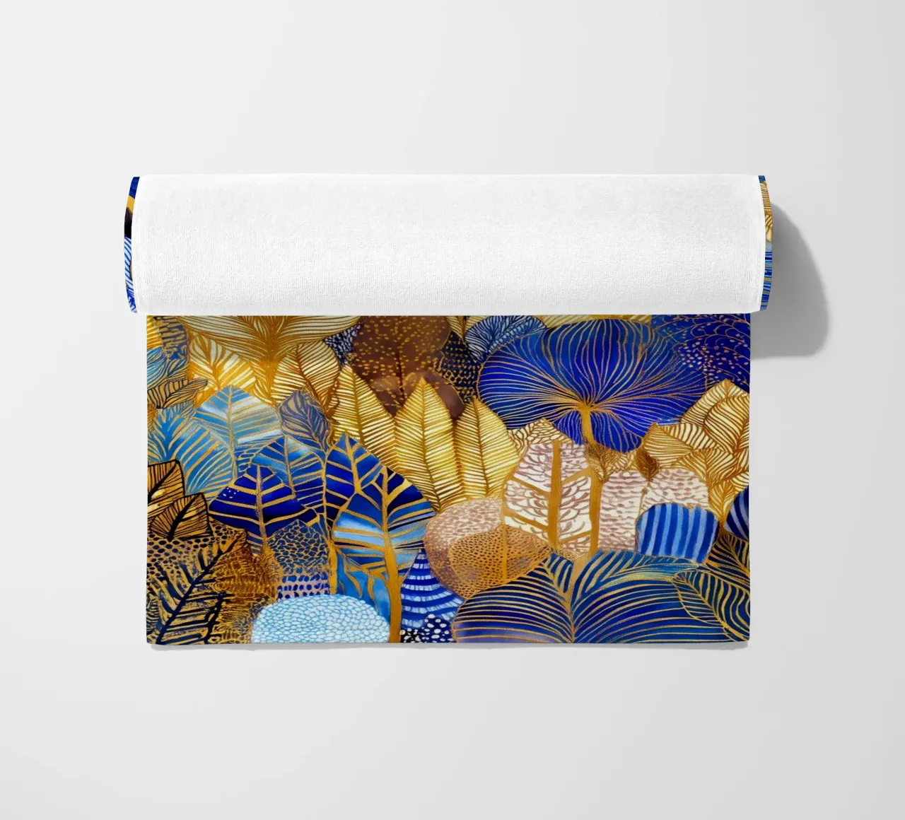 Foresta blu e oro telo mare da Justyna Jaszke JBJart