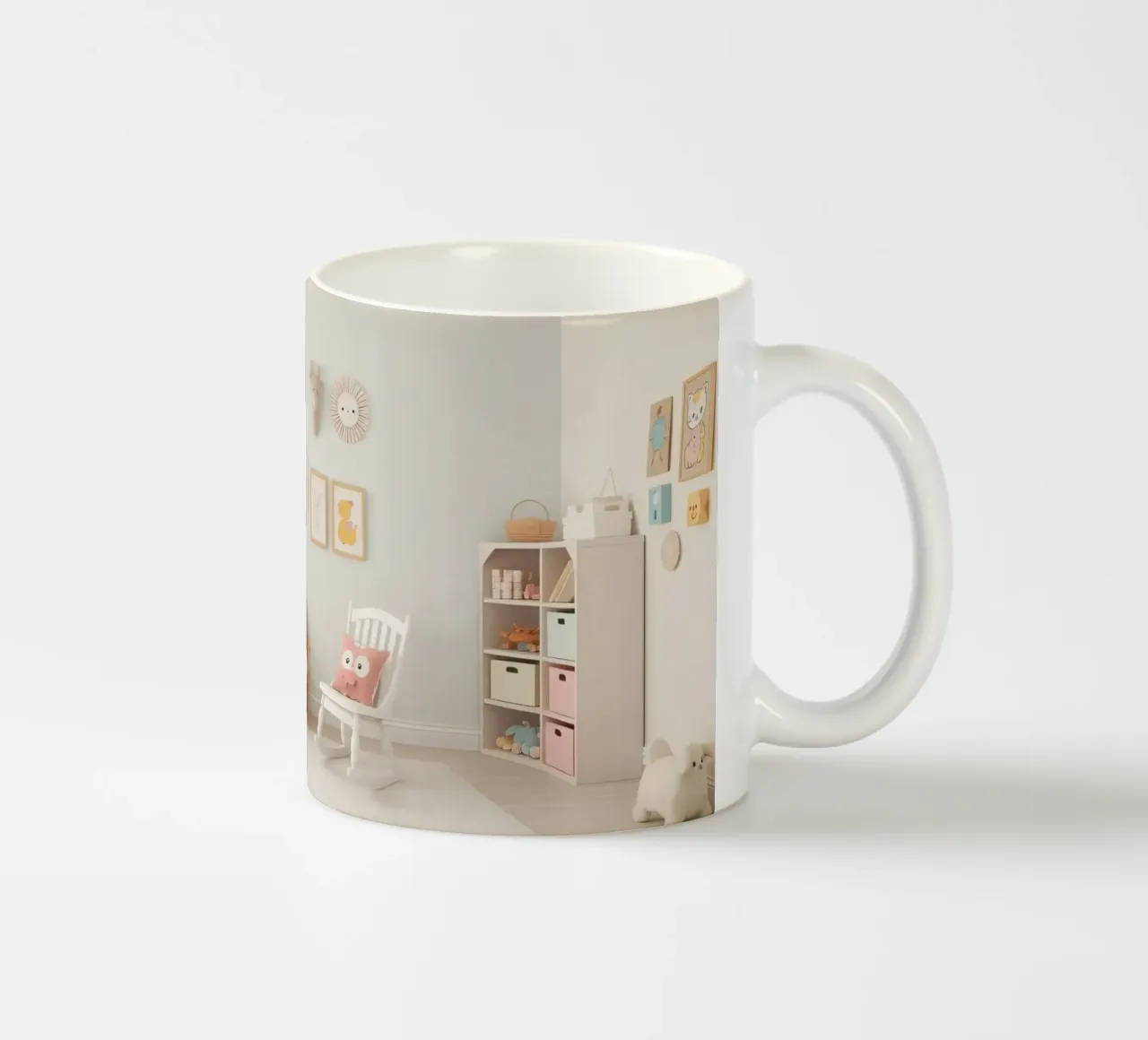 Lichte en gezellige kinderkamer met speelse inrichting en zachte keramische mok van DesignDoodle