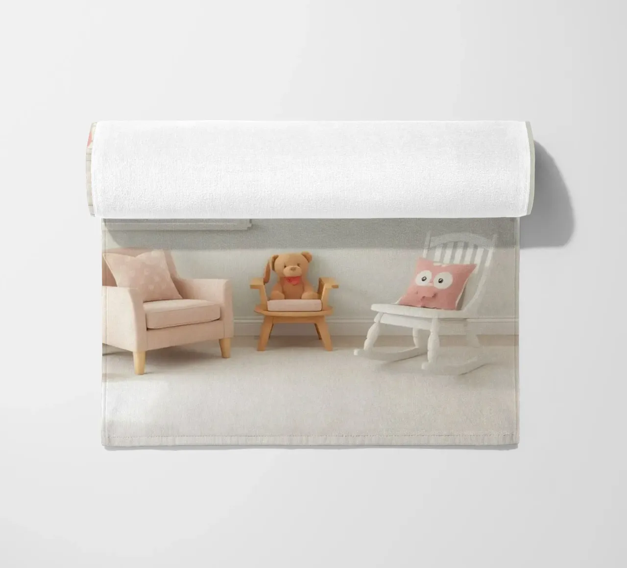 Lichte en gezellige kinderkamer met speelse inrichting en zachte strandhanddoek van DesignDoodle