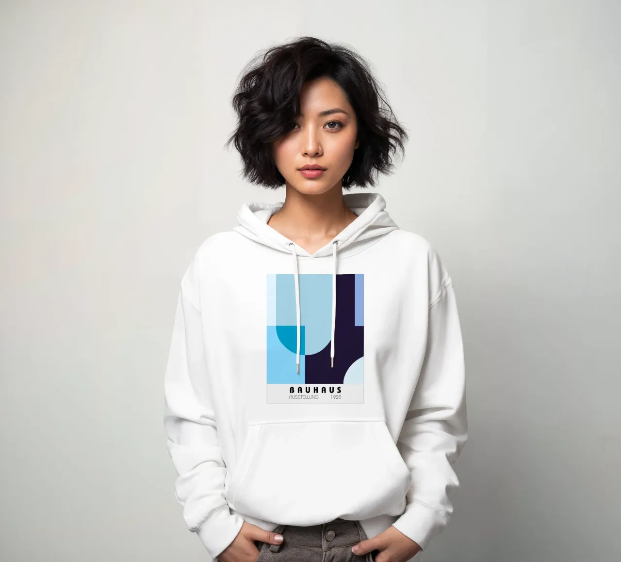 Composizione geometrica in blu felpa con cappuccio da Studio Vibe