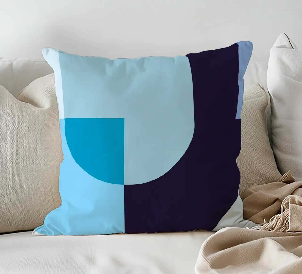 Composizione geometrica in blu cuscino da Studio Vibe