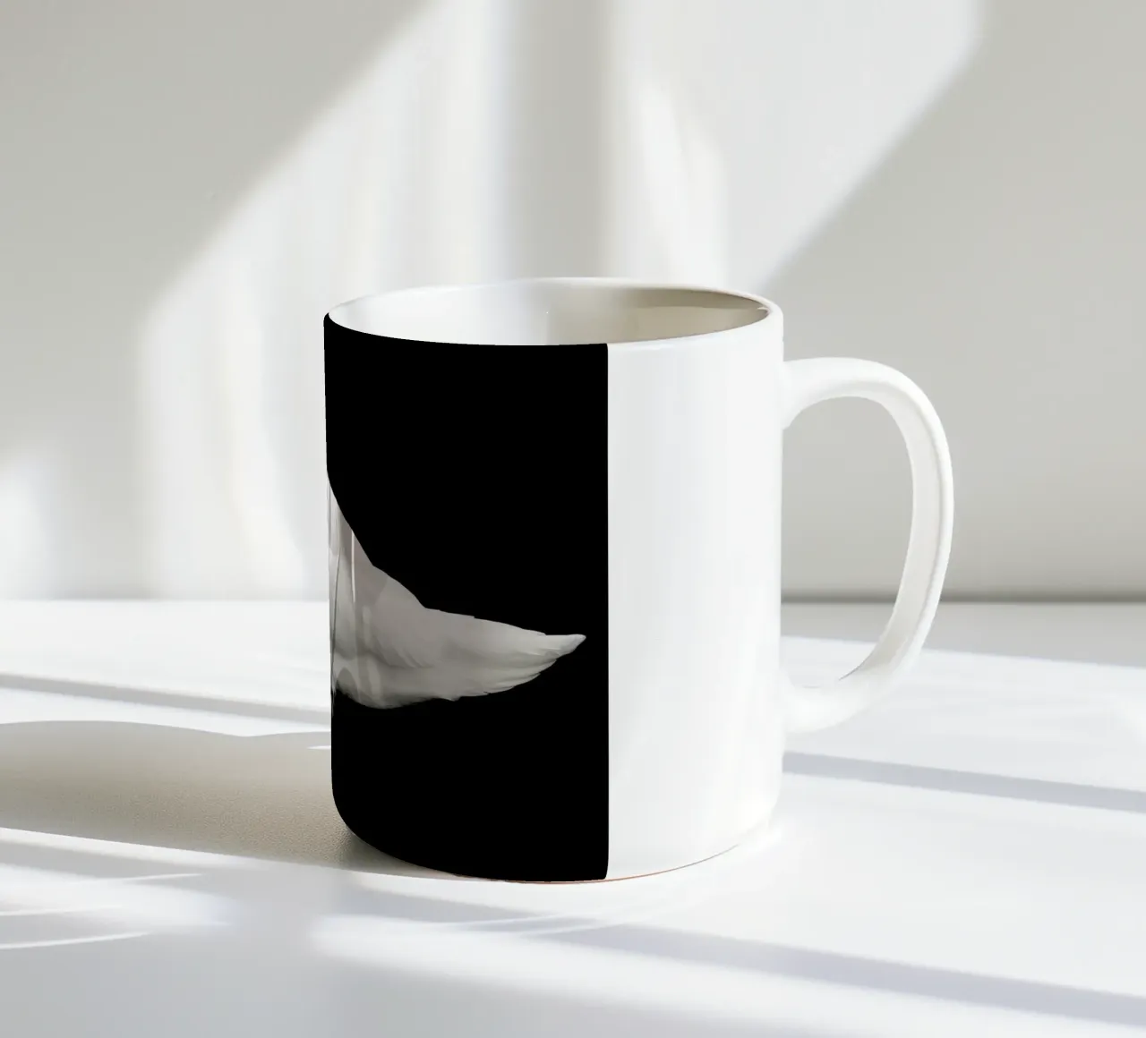 Like a Swan tazza in ceramica da Anja Hebrank Photography