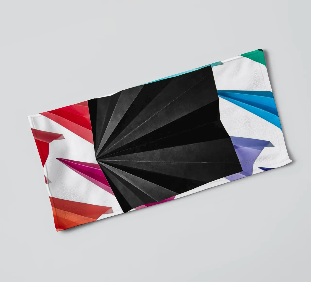 The Unfolded Airplane asciugamano da bagno da Kyla Elaine