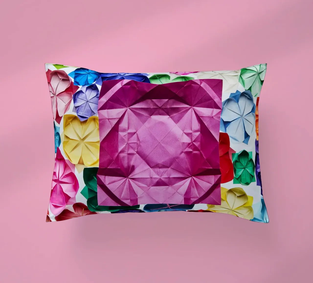 The Unfolded Lotus cuscino da Kyla Elaine