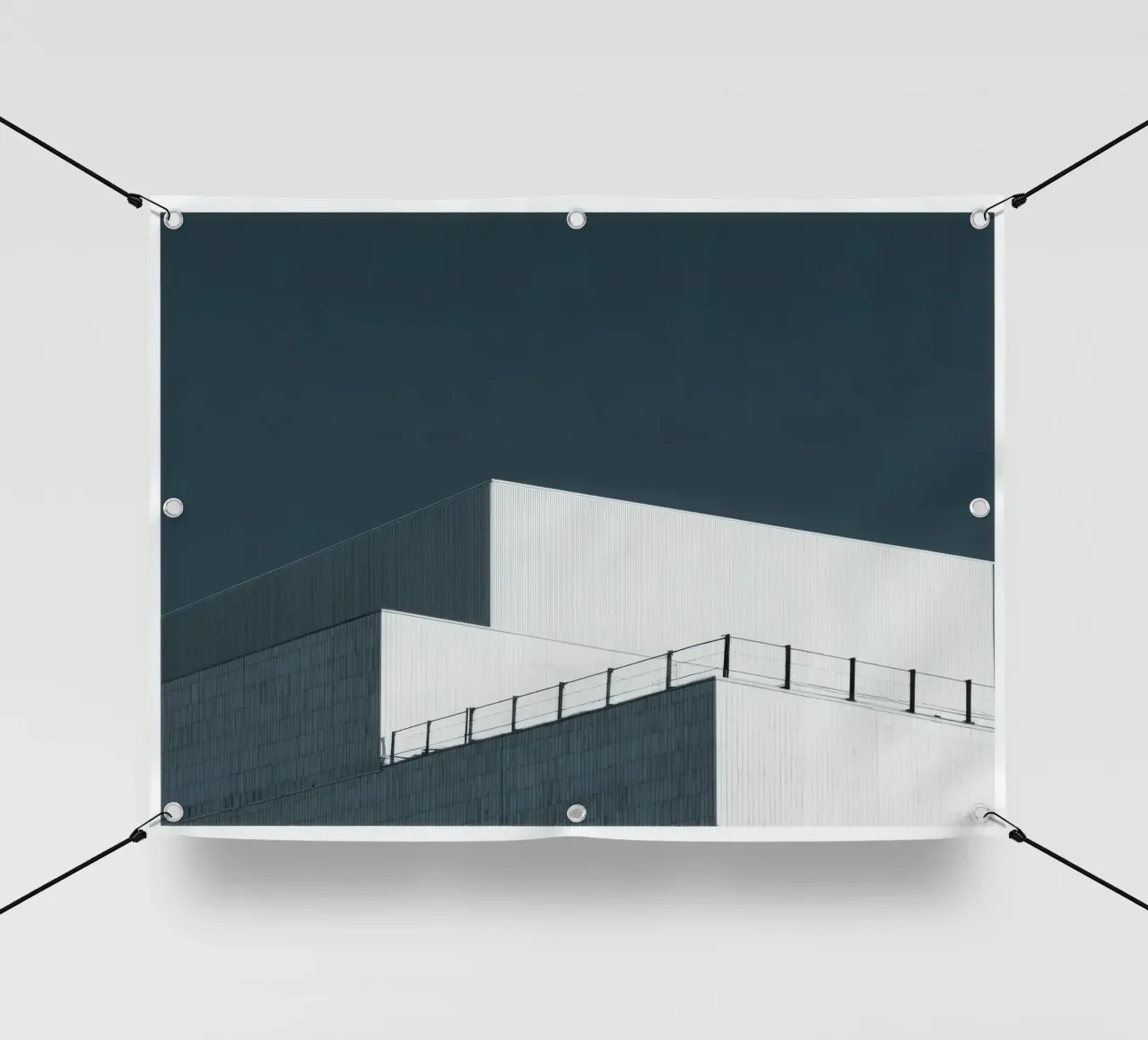 Helsinki - Linee pure sotto un cielo denso telo in pvc da Affiches Minimalistes