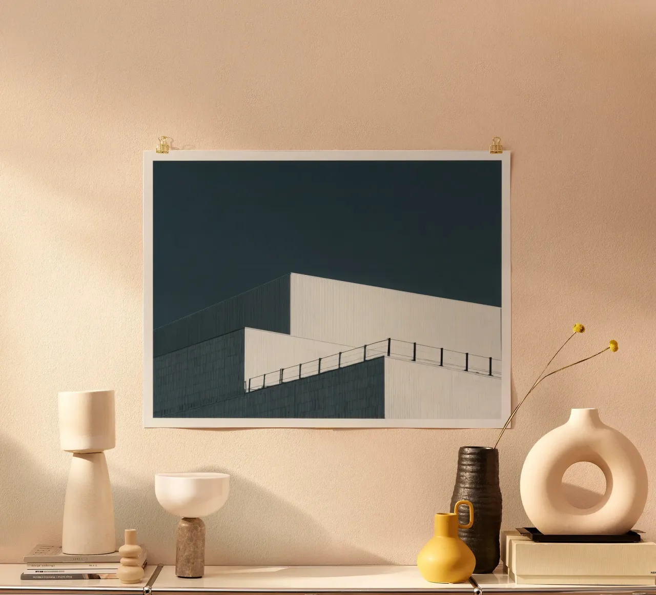 Helsinki - Linee pure sotto un cielo denso carta hahnemühle da Minimalistic