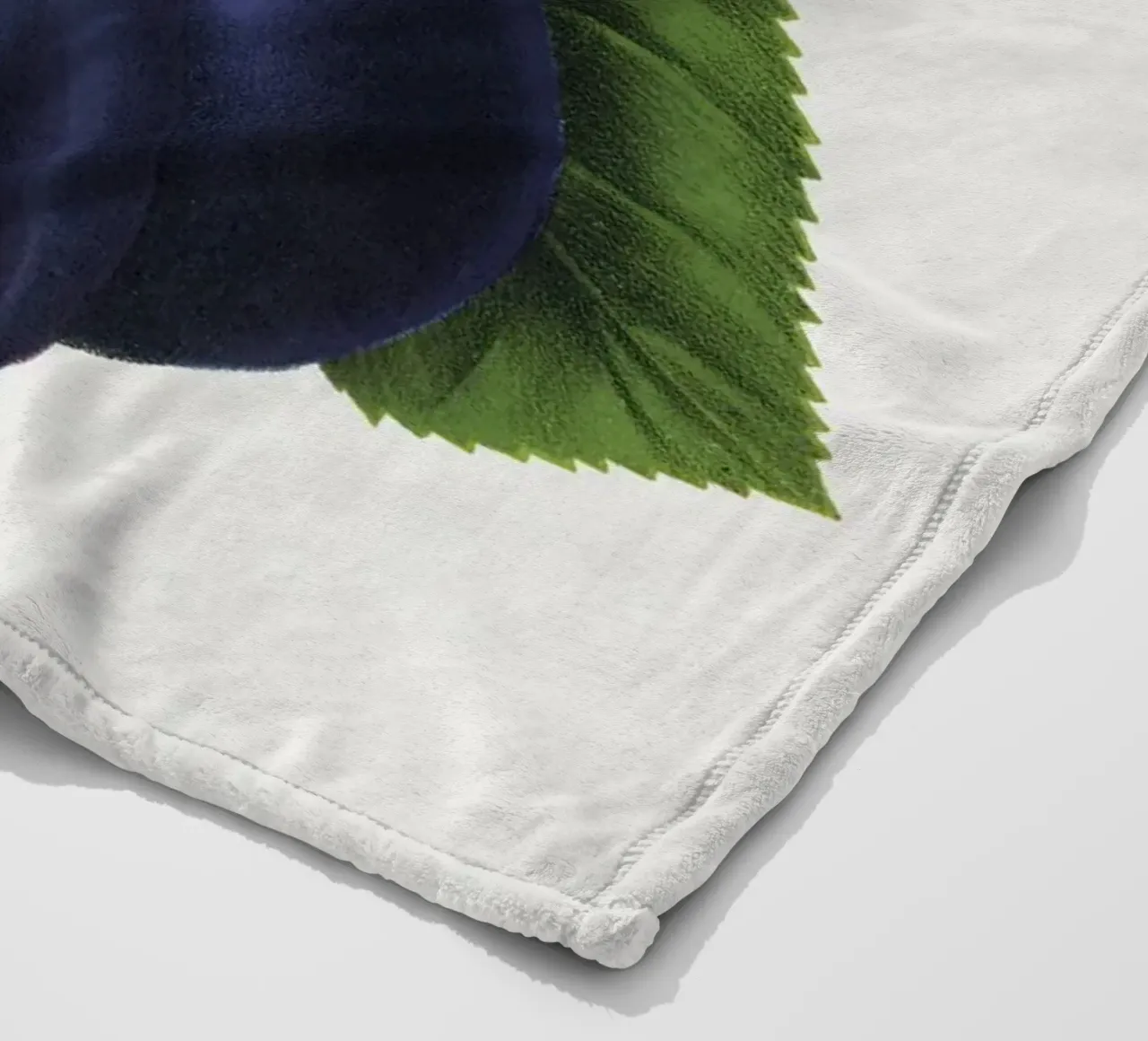 Niagara plum coperta in pile da vintageshop