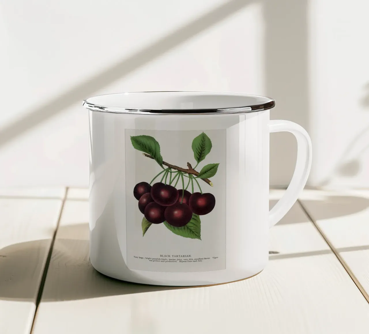 Black Tartarian cherry tazza in smalto da vintageshop