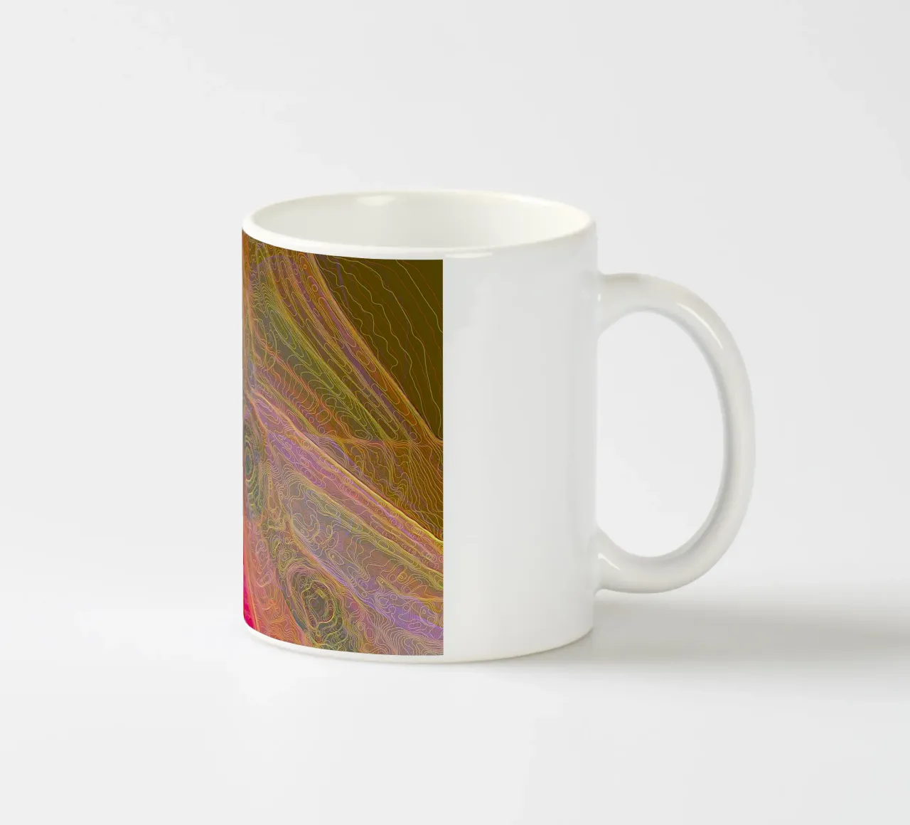 Illusion de lignes et de formes dans des tons rougeâtres mug en céramique de Gürsel Yesil Digital Art