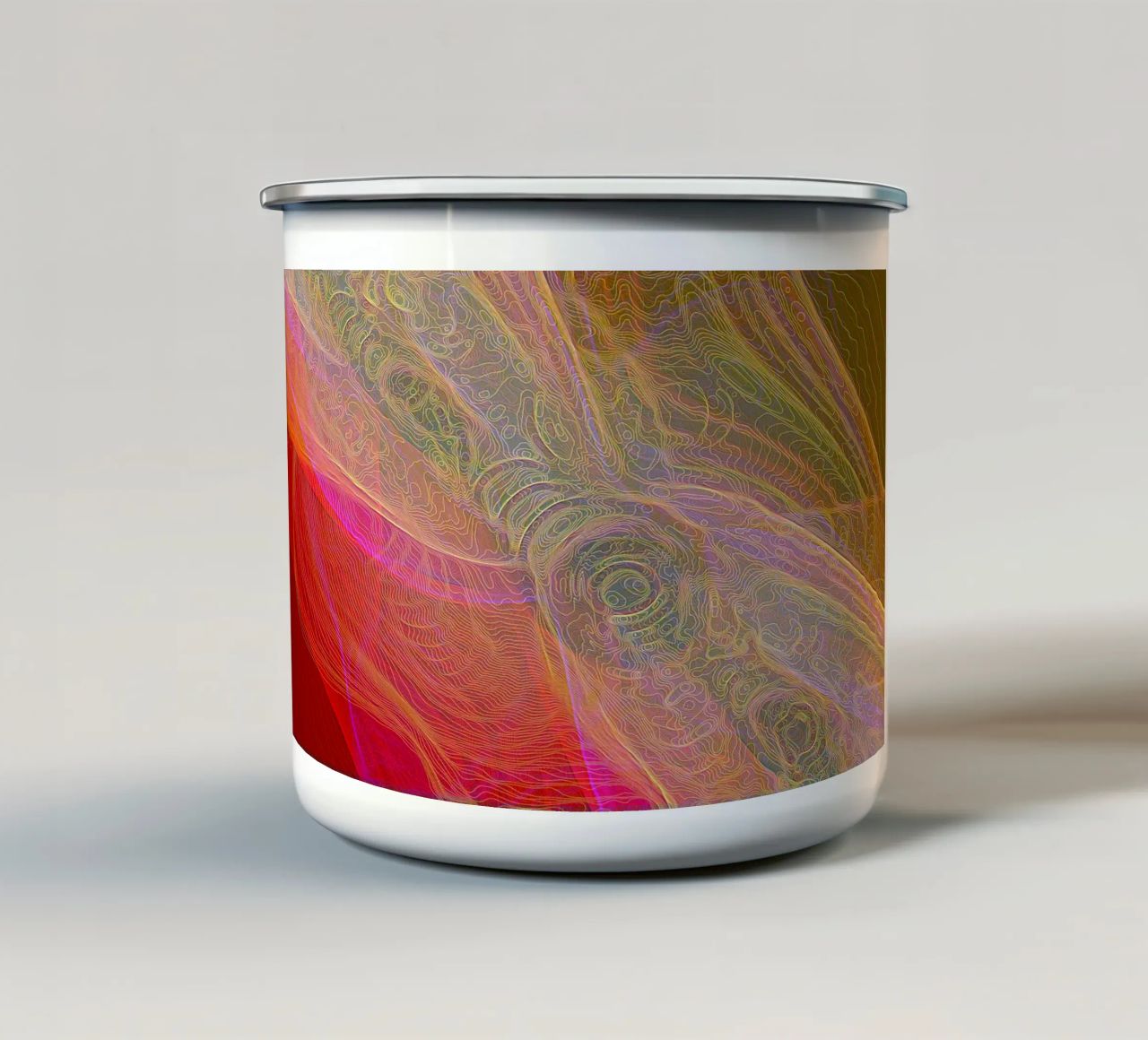 Illusione di linee e forme in colori rossastri tazza in smalto da Gürsel Yesil Digital Art