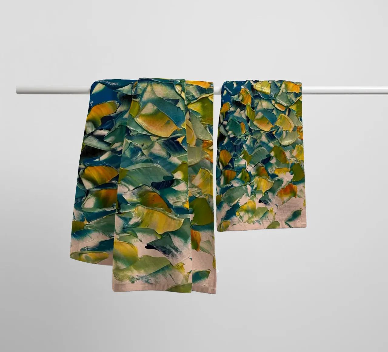 pennellate colorate asciugamano da bagno da Earthly Visions