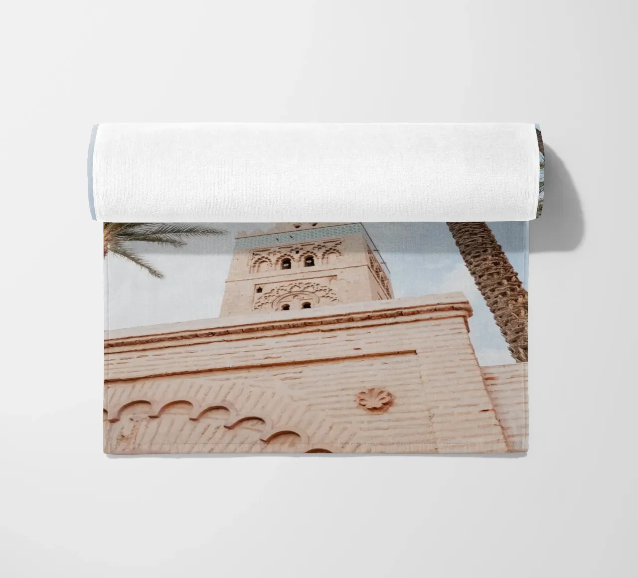 Mosque in Marrakesh telo mare da photolovers