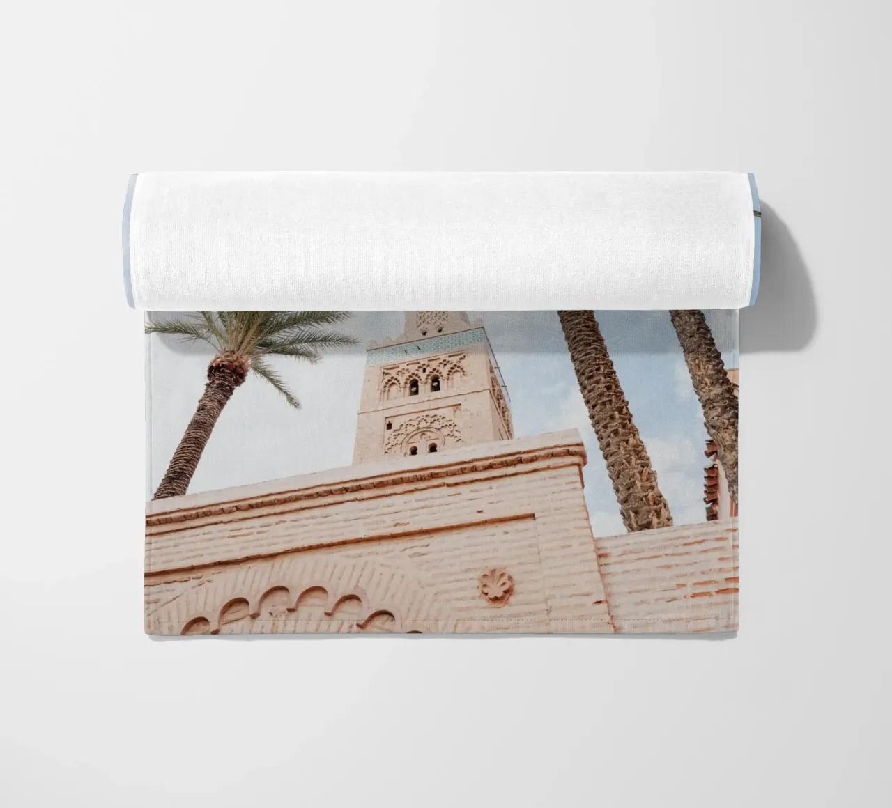 Mosque in Marrakesh telo mare da photolovers