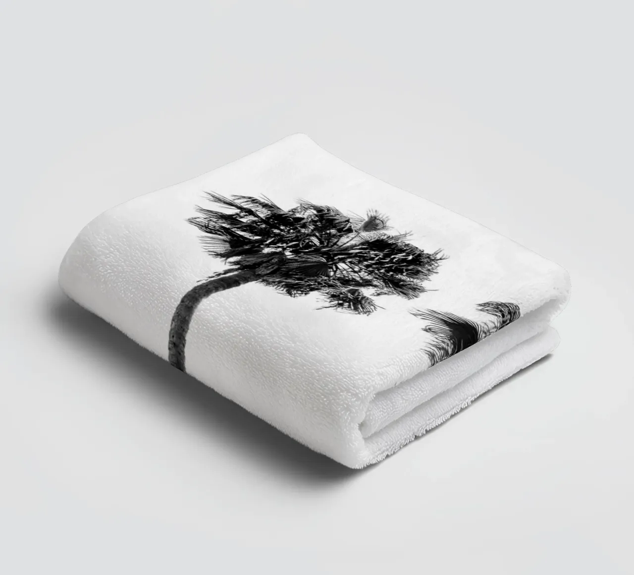 Palm trees in Marrakesh asciugamano da bagno da photolovers