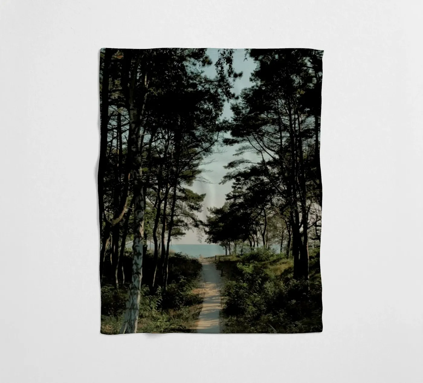 Beach Path Fleecedecke von Sebastian Hilgetag