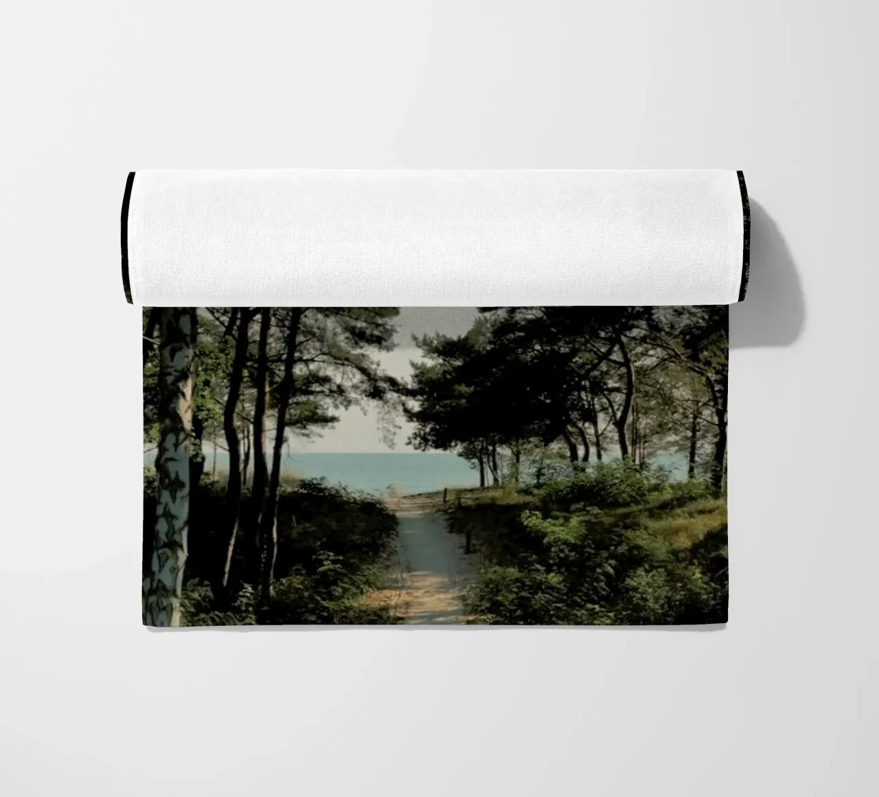 Beach Path strandhanddoek van Sebastian Hilgetag