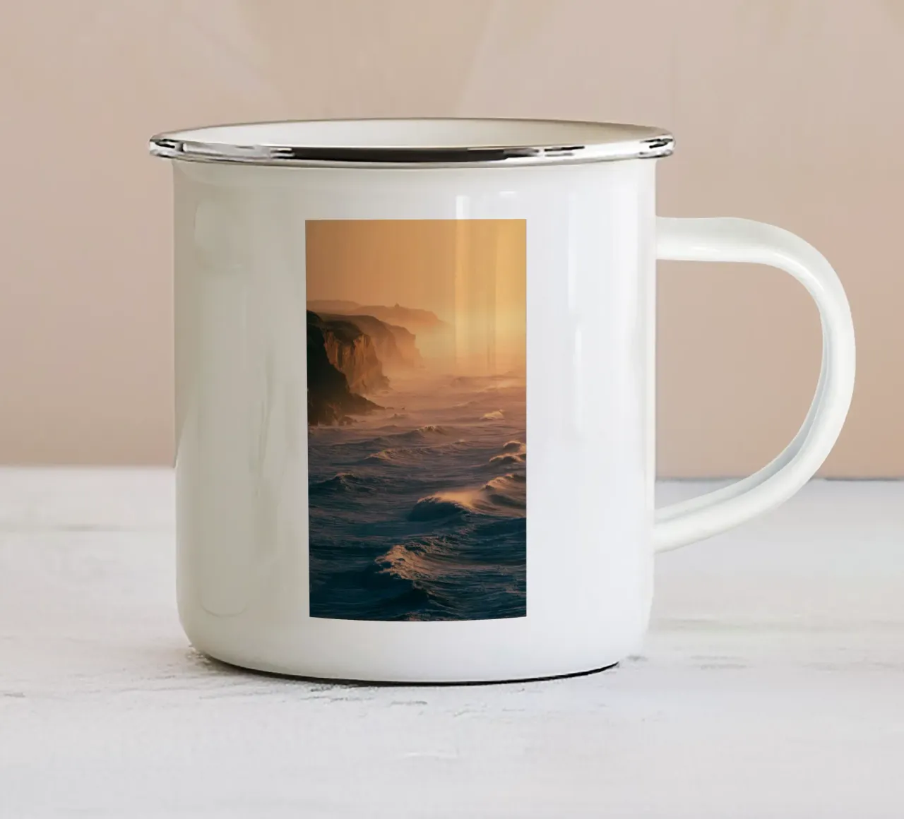 Ora d'oro Scogliere costiere tazza in smalto da Indigo Tides Art