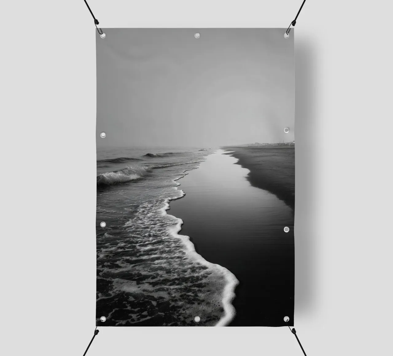 Spiaggia minimalista in bianco e nero telo in pvc da Indigo Tides Art