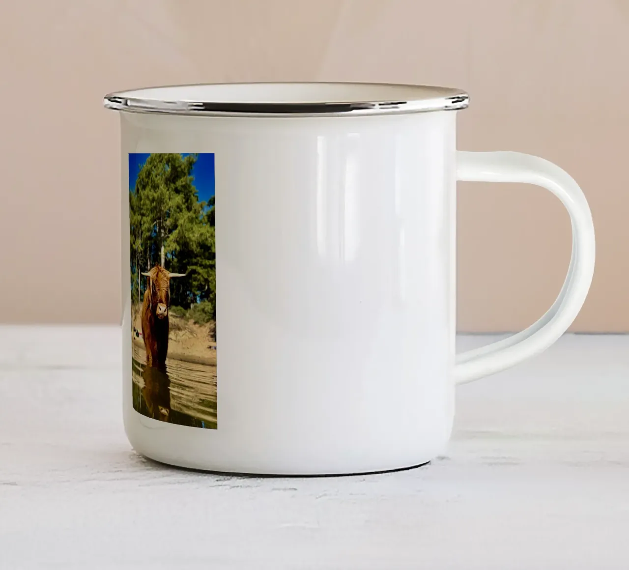 Mucca delle Highlands tazza in smalto da RealLifeMoments