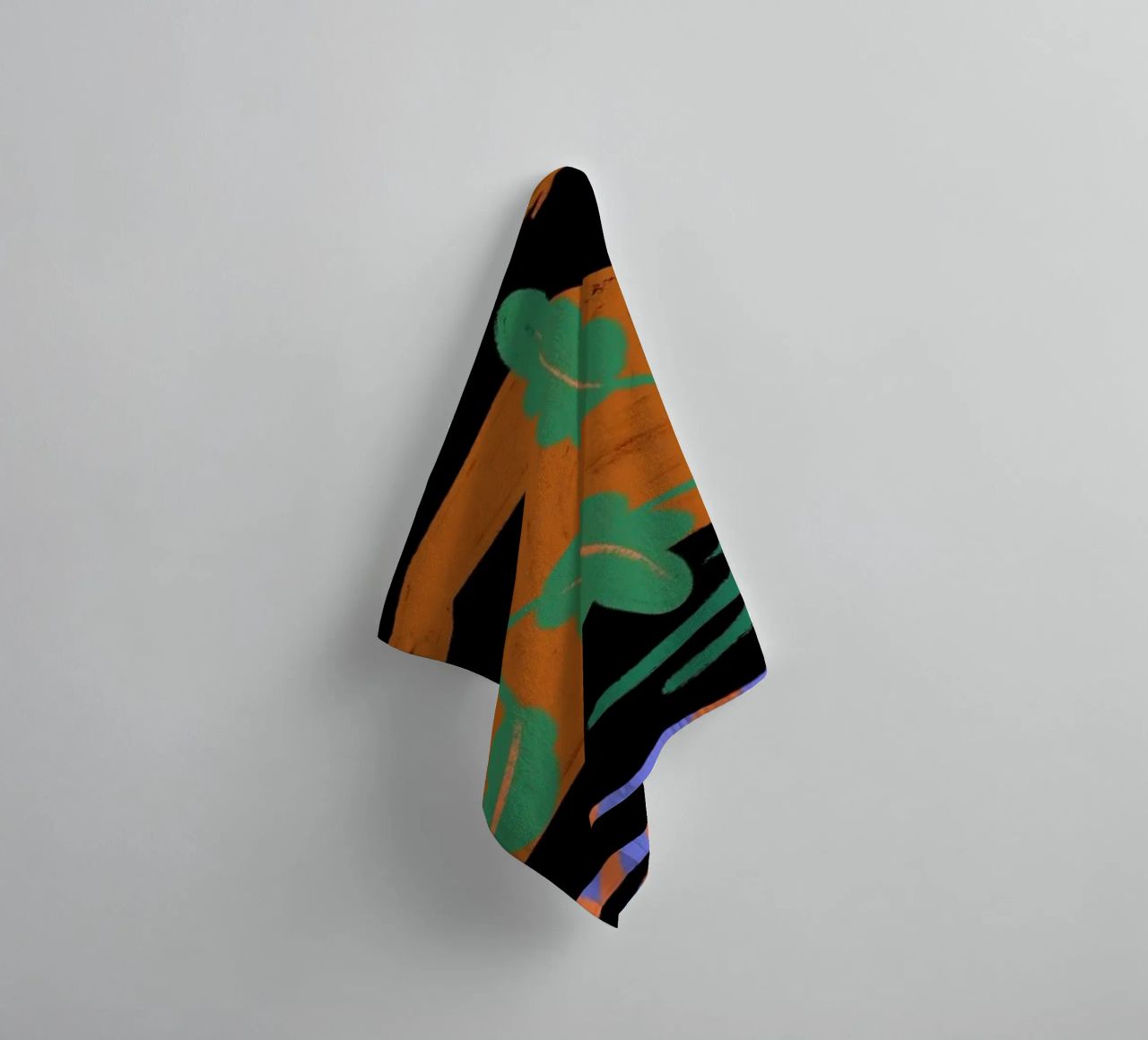 The Tiger, The Phoenix And The Hare serviette de bain de Arty Guava