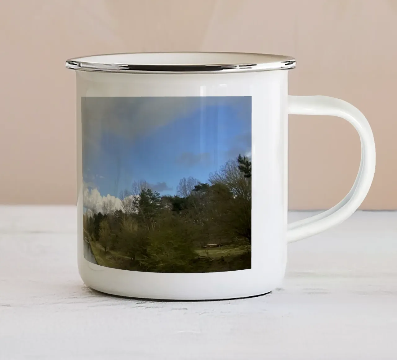 Arcobaleno sull'acqua tazza in smalto da RealLifeMoments