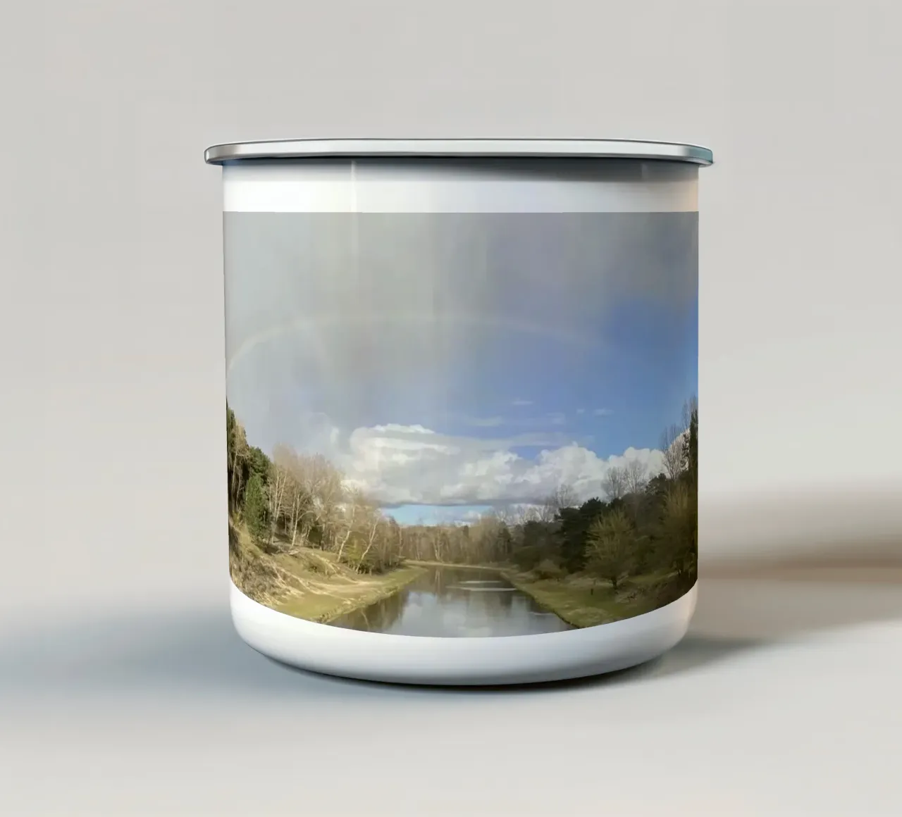 Arcobaleno sull'acqua tazza in smalto da RealLifeMoments
