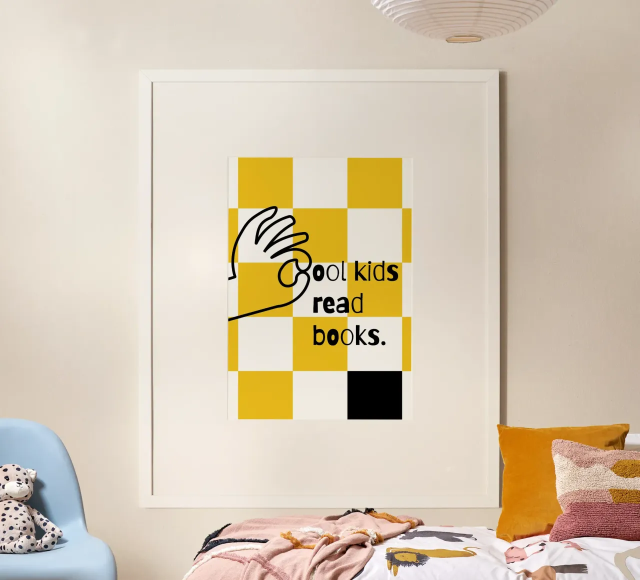 cool kids read books. poster con telaio in plastica da FRICKE DESIGN