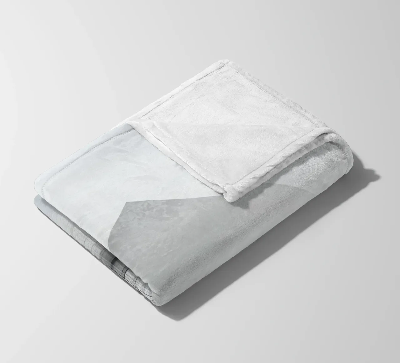 Reflets d'Arctique - Queen between mist and glass fleece blanket by Affiches Minimalistes