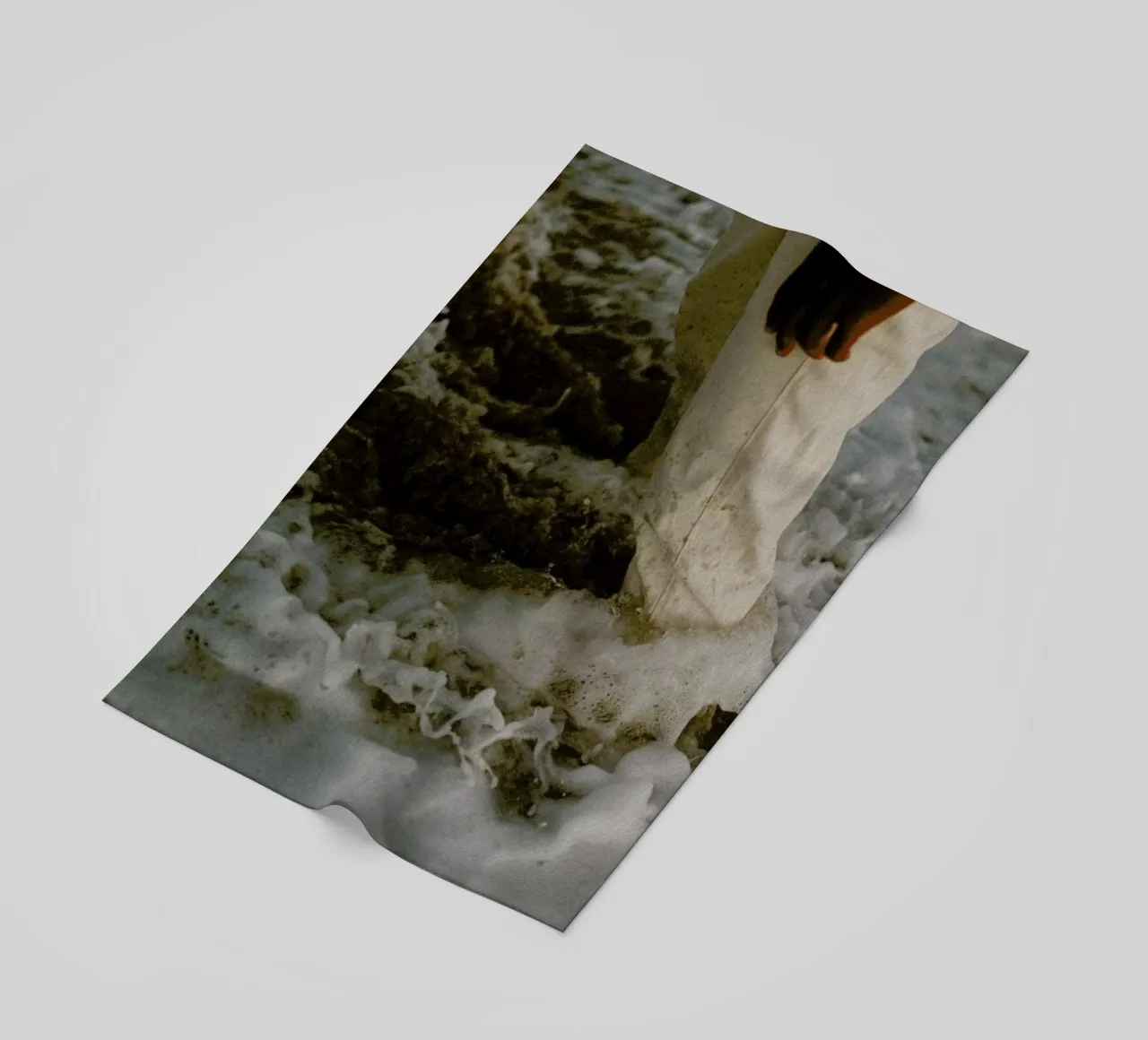 White Foam telo mare da Chris Abatzis