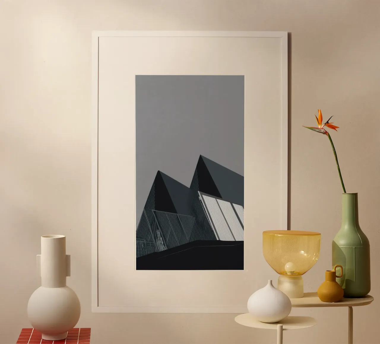 Reykjavik Oblique - Angoli freddi e luce cruda poster con telaio in alluminio da Affiches Minimalistes