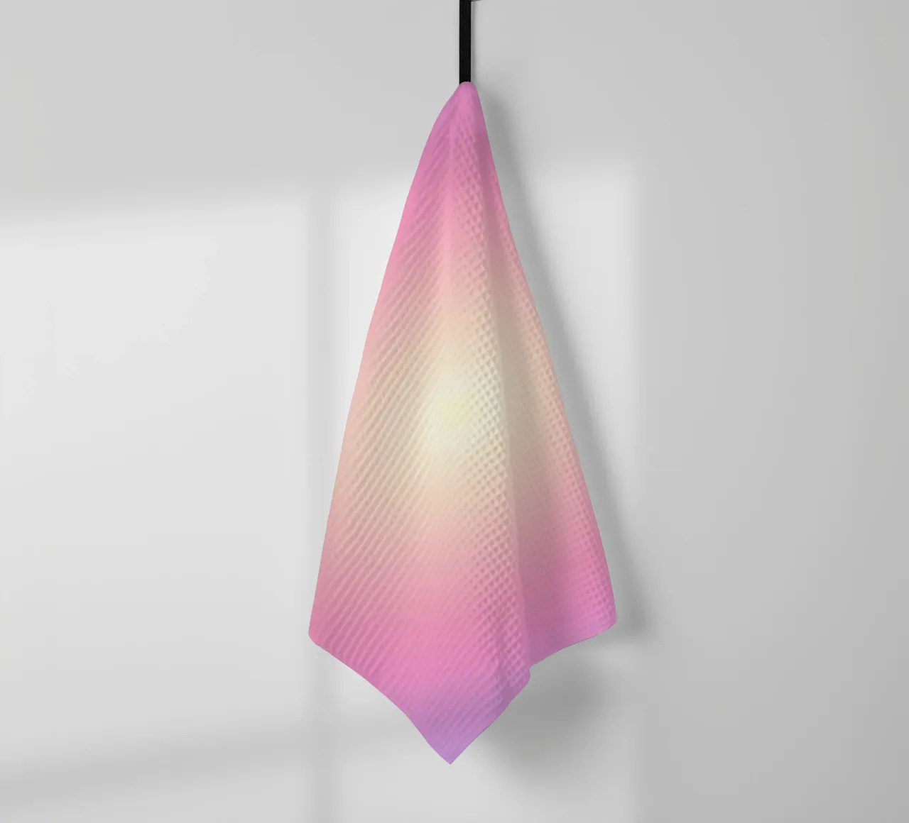 Rosa Aura, Gradient Art Geschirrtuch von Dreamscape