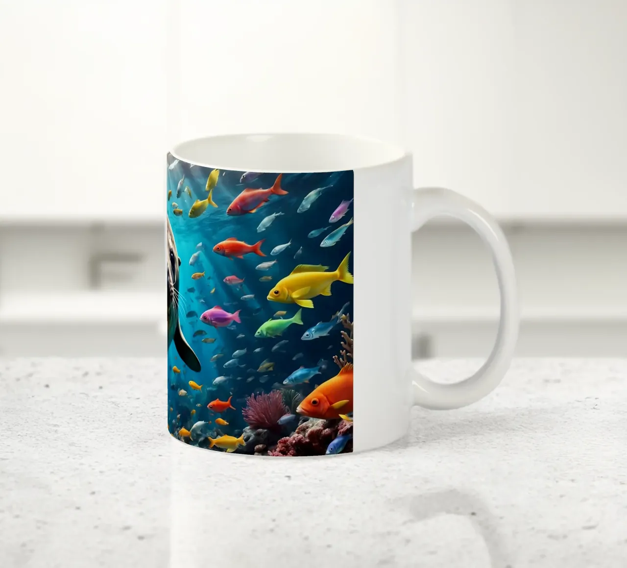 Immersione di una foca tra pesci colorati tazza in ceramica da Wild Beauty