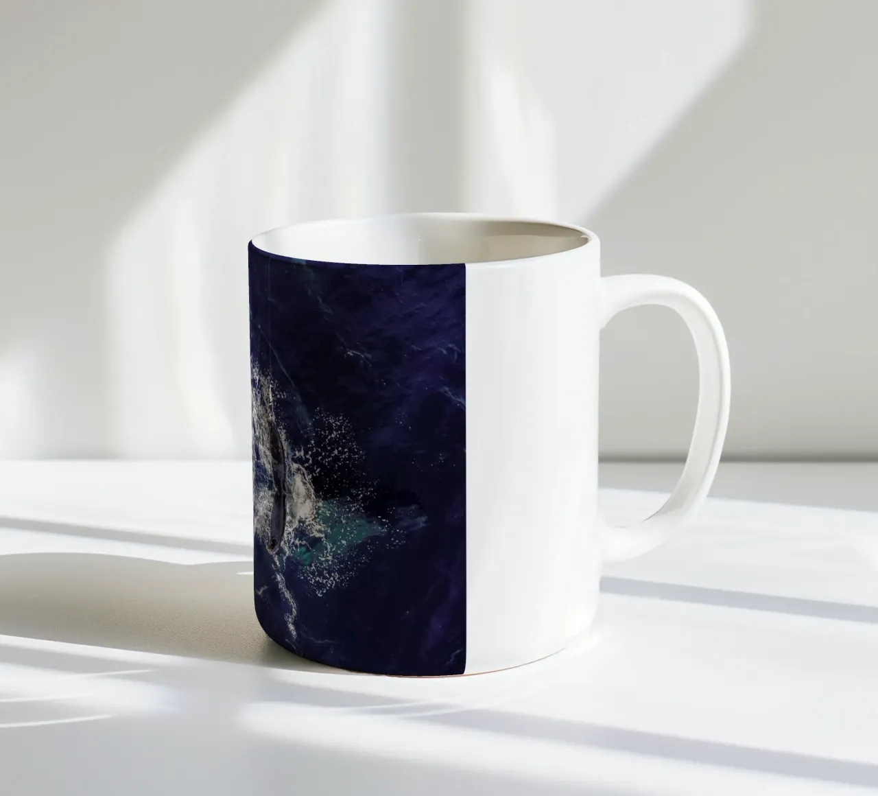 Whale tazza in ceramica da ROBERTO H