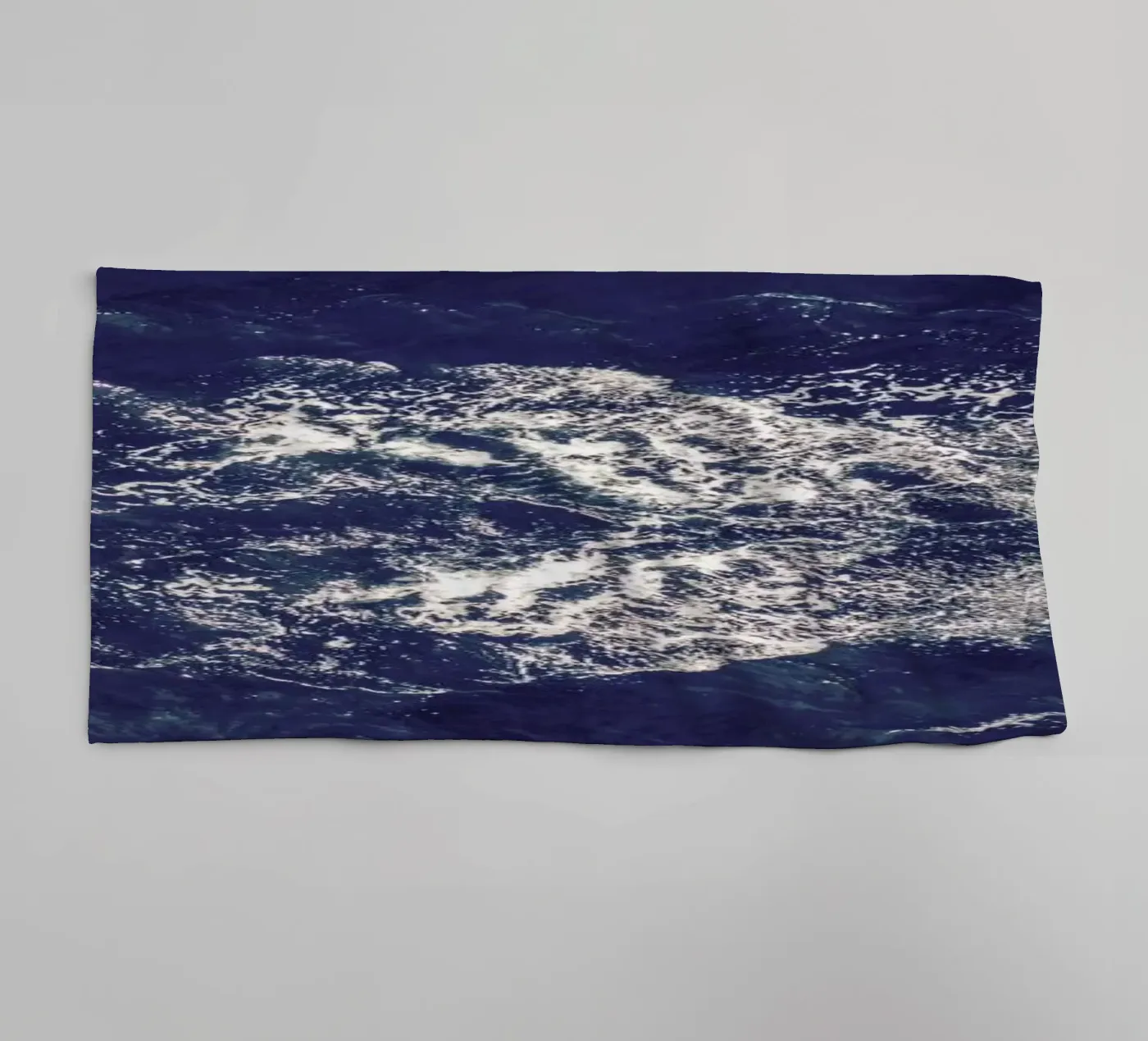 Whale towel by ROBERTO H