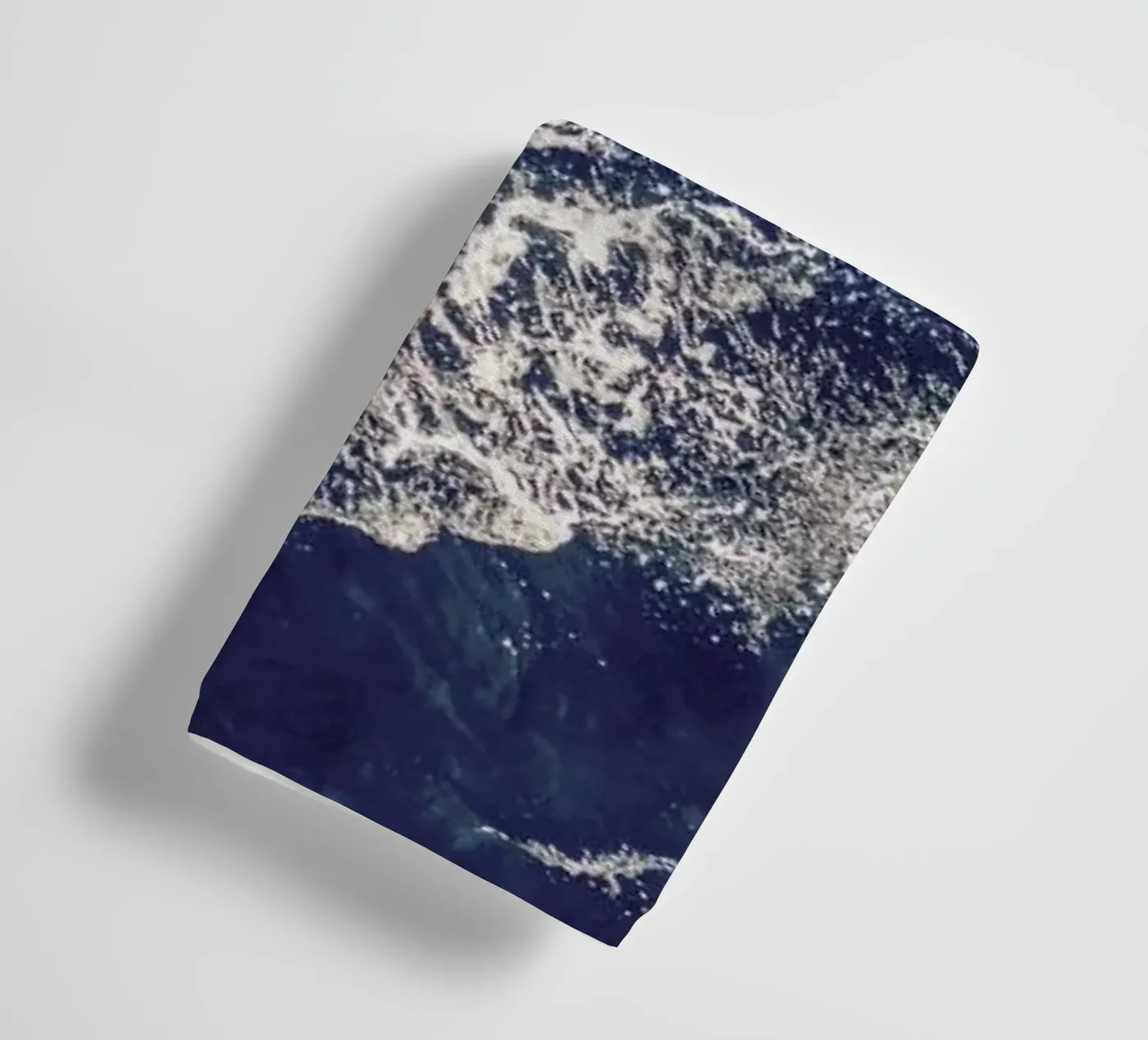 Whale towel by ROBERTO H