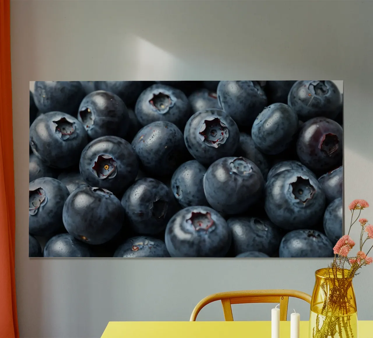 Mirtilli freschi raccolti in una fattoria locale poster con telaio in alluminio da DesignDoodle