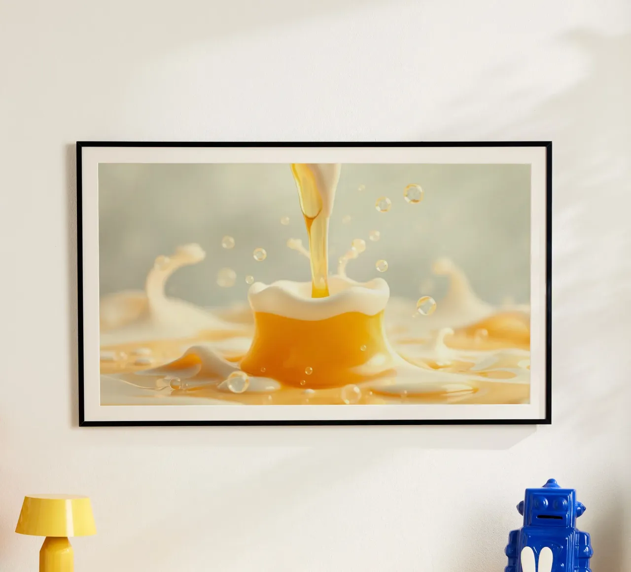 Un liquide doré se déversant dans une tasse mousseuse, capturant l'essentiel. hahnemühle de DesignDoodle