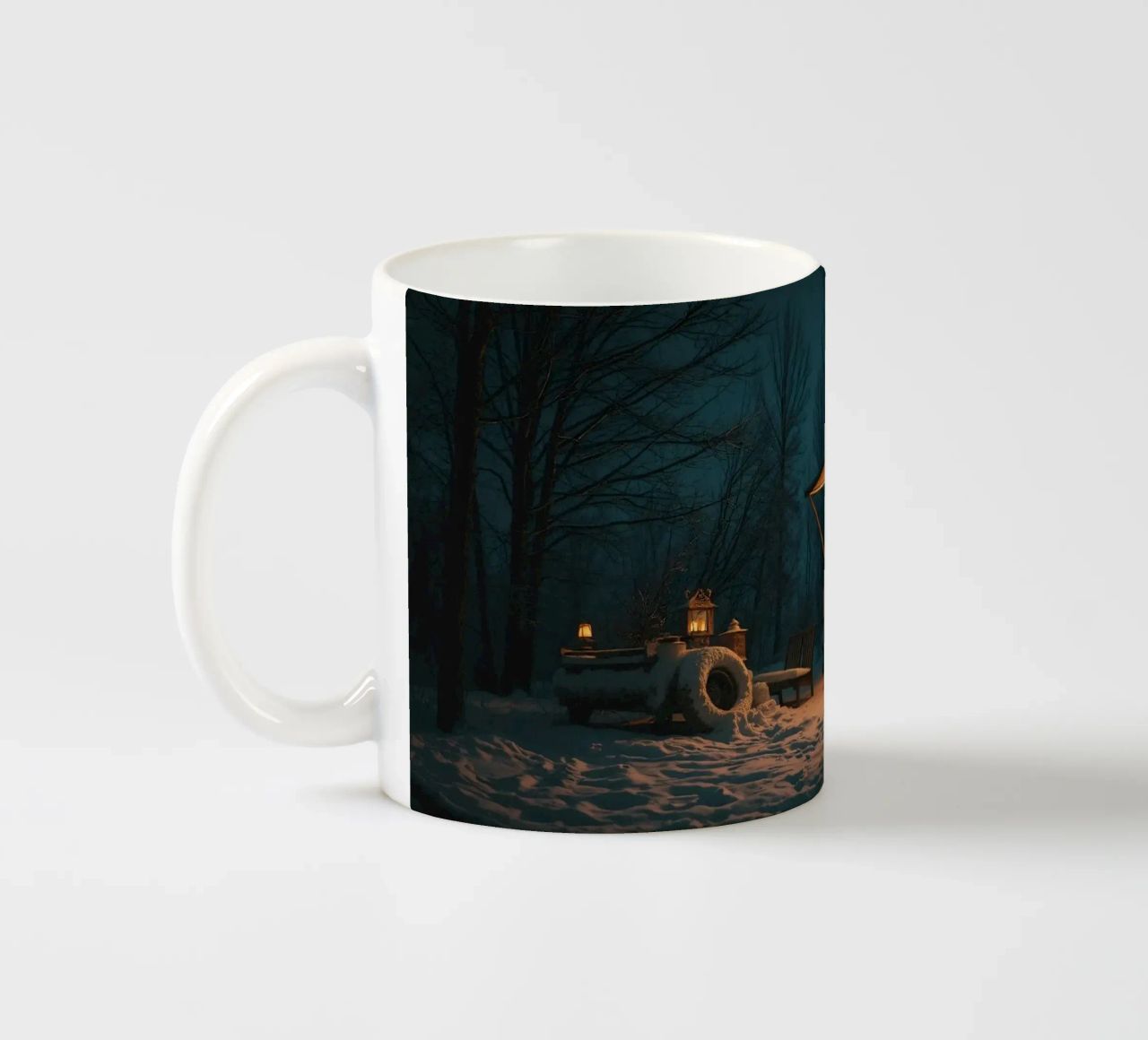 Accogliente notte d'inverno in un camper nei boschi innevati, con un caldo tazza in ceramica da DesignDoodle