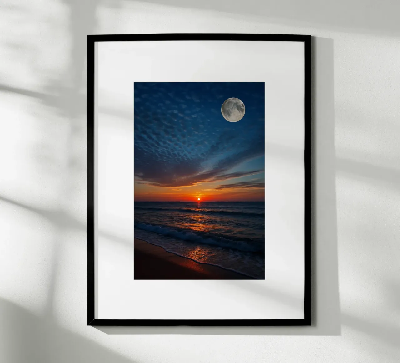 Tramonto con luna piena in spiaggia poster da RealLifeMoments