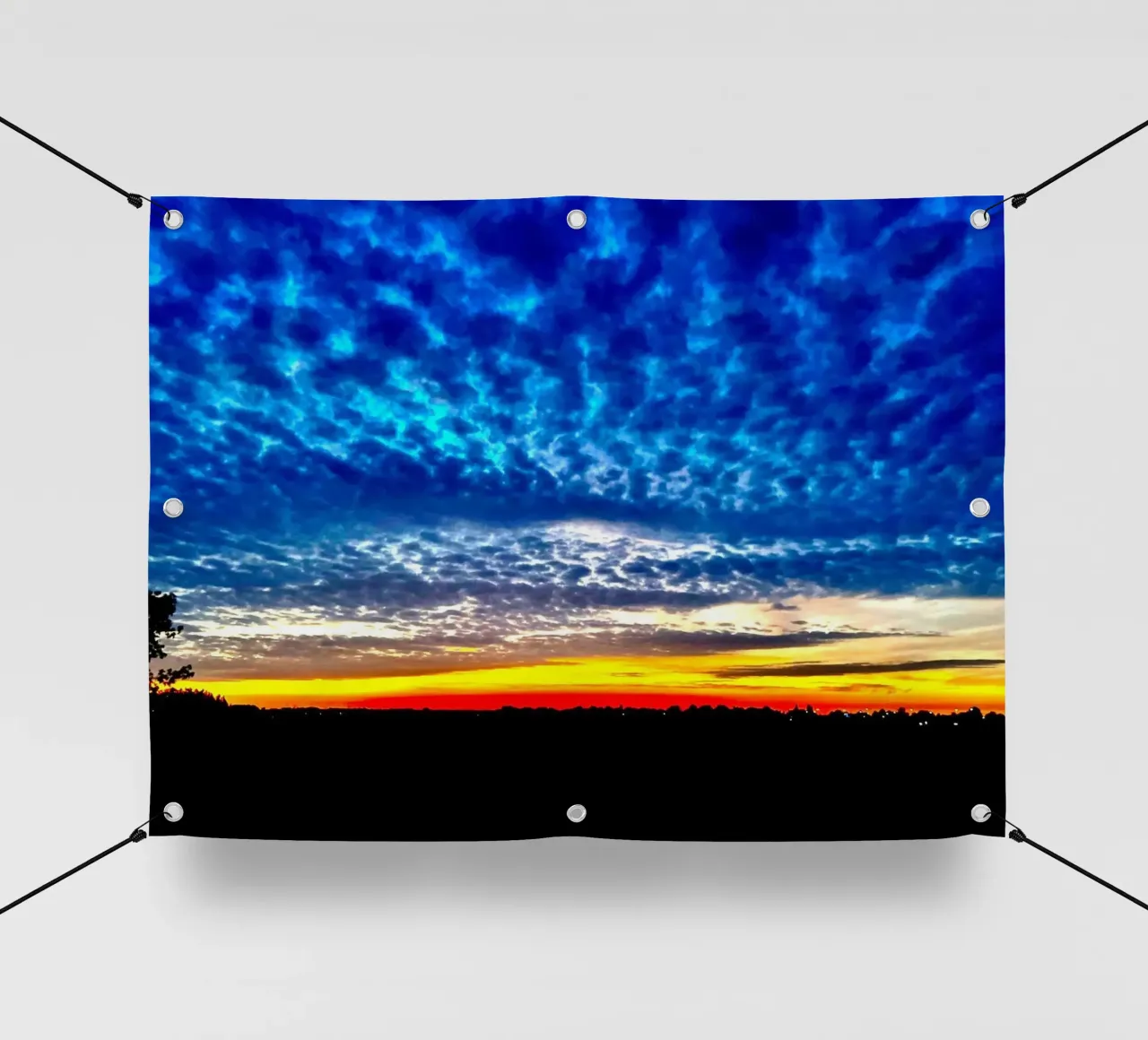 Tramonto con nuvole blu scuro telo in pvc da RealLifeMoments