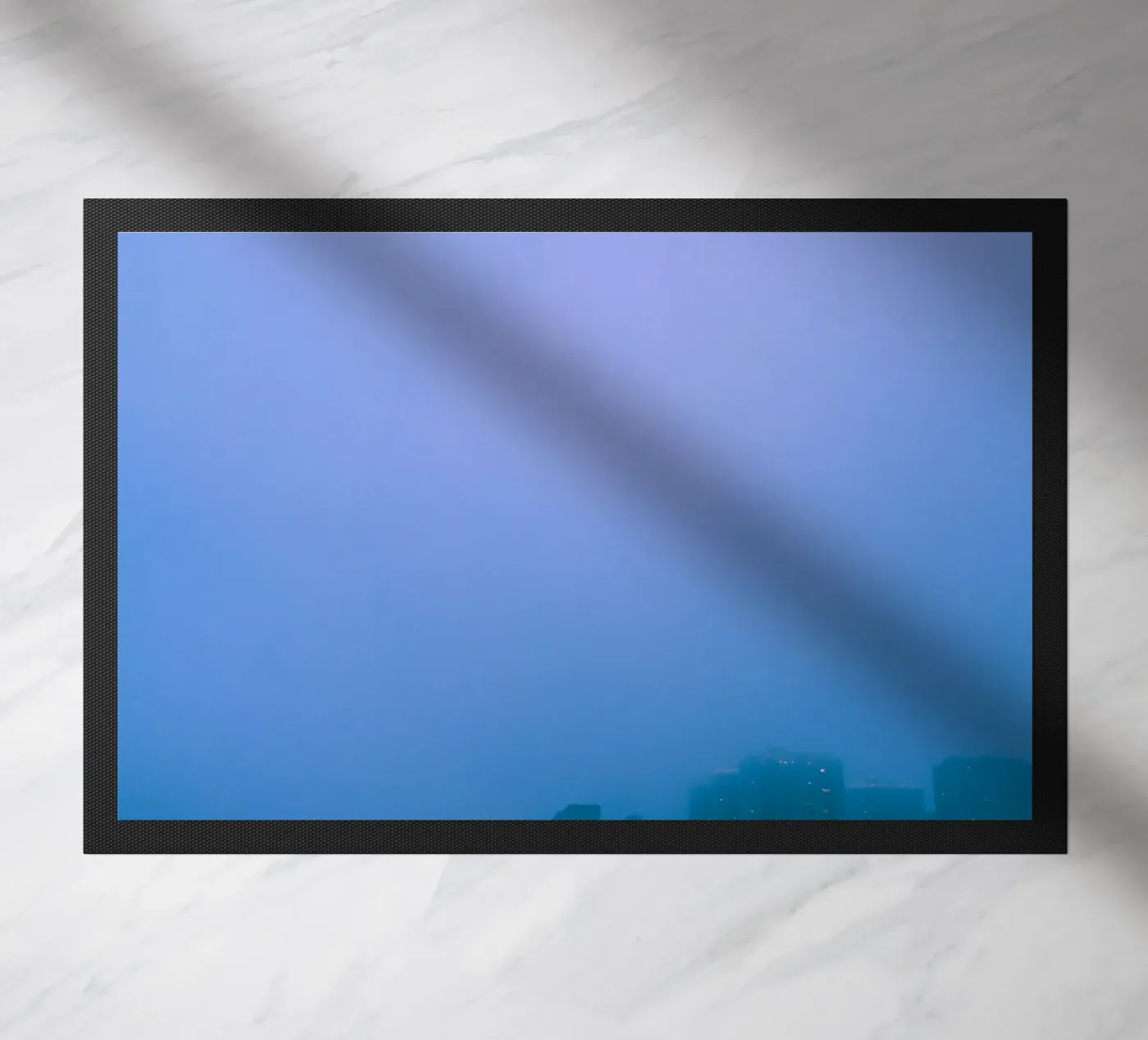 blauer Frieden Fußmatte von Bleu