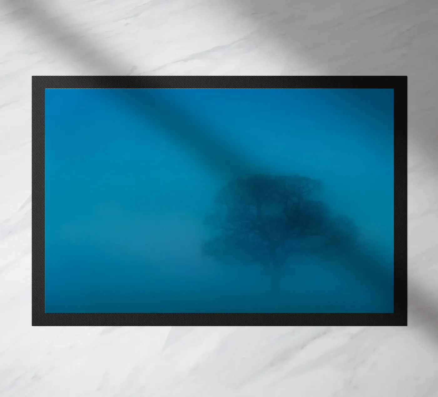 mist tree Fußmatte von Bleu