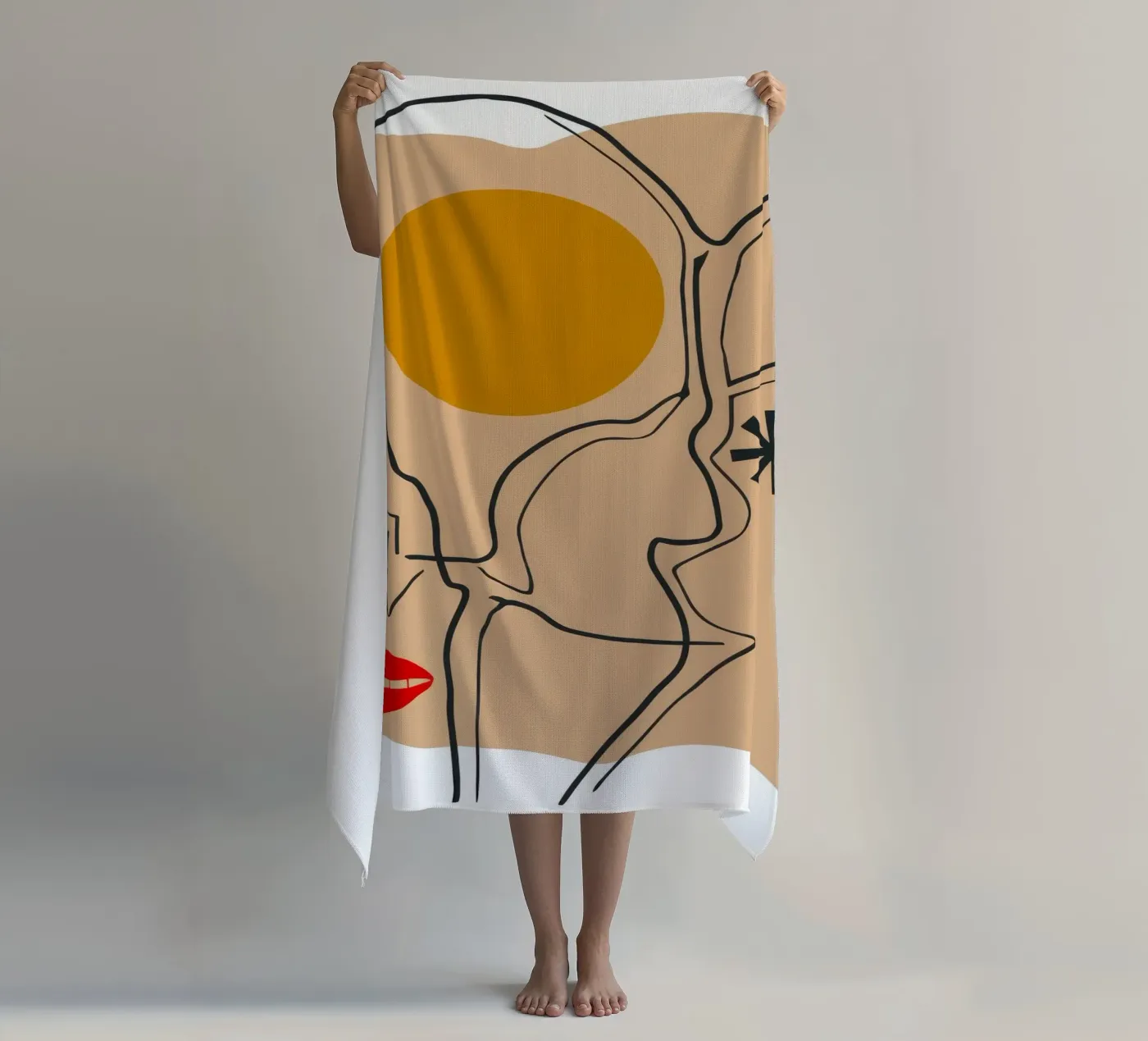 Linearer Gesichtsausdruck Strandtuch von Terra Tone