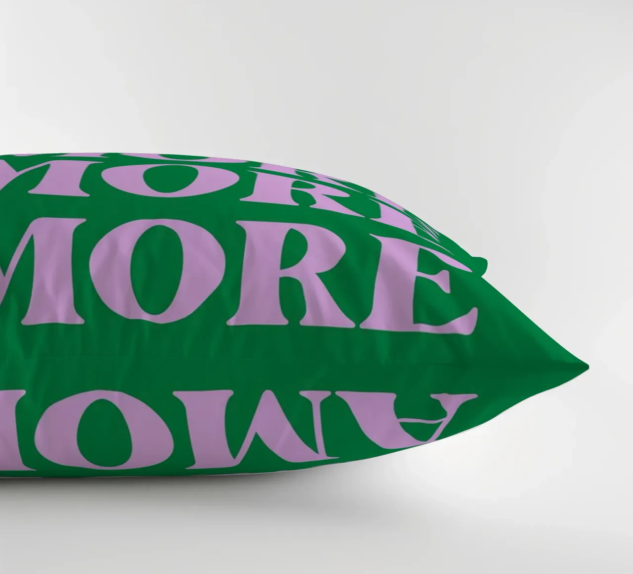 "AMORE Arte tipográfico repetido en rosa y verde cojín de pdigitalprints