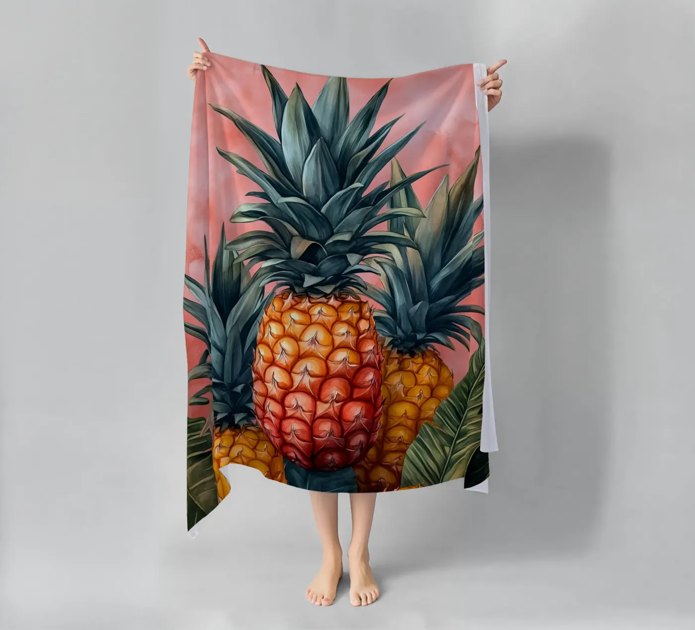 Pineapples strandhanddoek van Justyna Jaszke JBJart